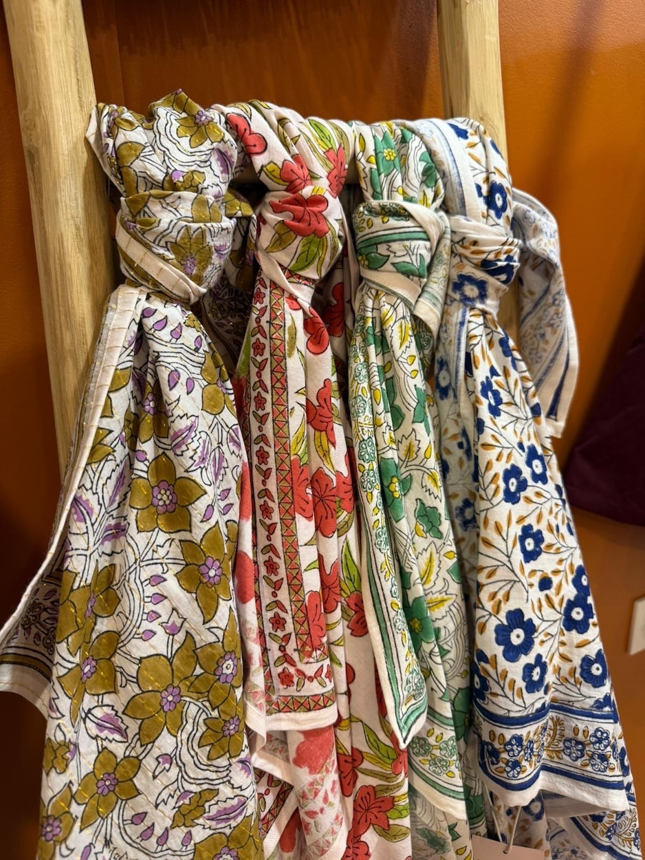 Bleu Pivoine, Provins, Nogent-sur-Seine, Coulommiers, Nangis